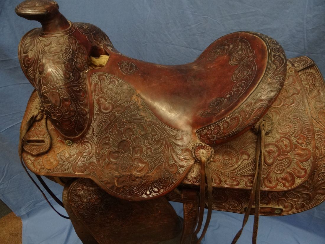 King Ranch Running W brand saddle, Texas, 15”, fully tooled, double rigged