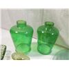 Image 2 : LOT 11 ASSORTED VINTAGE GREEN GLASSWARE