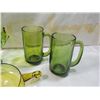 Image 2 : LOT 8 ASSORTED VINTAGE GREEN GLASSWARE