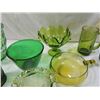 Image 3 : LOT 8 ASSORTED VINTAGE GREEN GLASSWARE