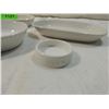 Image 2 : LOT 7 AIRLINE DISHES & SAUCE CUPS