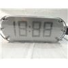 Image 2 : CENTRIOS PINCLOCK ALARM CLOCK