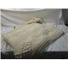 Image 2 : VINTAGE KNITED THROW BLANKET