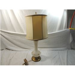 VINTAGE FLUTED FROSTED GLASS TABLE LAMP