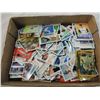 Image 2 : BOX LOT ASSORTED LOOSE BASEBALL CARDS