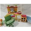 Image 2 : FISHER PRICE LOVING FAMILY OFFICE SET