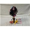 Image 1 : MONSTER HIGH FREAKY FUSION DRACUBECCA