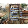 Image 4 : ANTIQUE UNION LOOM NO. 36 W/ YARN & ACCESSORIES