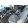 Image 7 : 00 Volkswagen New Beetle 2 Dr  Hatchback - ADT - DRIVE