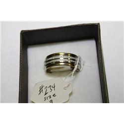 3-TONE STAINLESS STEEL RING SIZE: 9