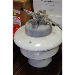 HIGH VOLTAGE INSULATOR