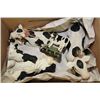 Image 1 : BOX W/ LARGE COW COLLECTIBLES WITH CAST IRON KEY