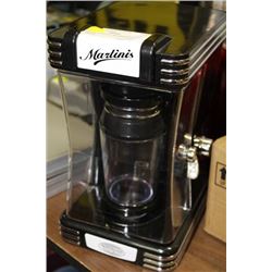 NOSTALGIA ELECTRIC MARTINI MAKER