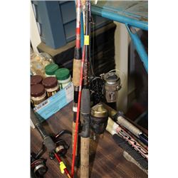 BUNDLE OF FISHING RODS/REELS