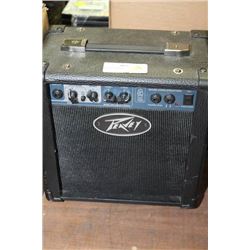 PEAVEY GUITAR AMP