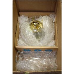 VINTAGE OIL LAMP WITH 3 VINTAGE GLASS BOWLS