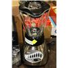 Image 1 : BLACK 12 SPEED OSTER BLENDER