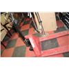 Image 1 : SHIPPER SUPPLY PALLET JACK