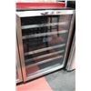 Image 2 : DANBY SINGLE DOOR WINE COOLER 24x24x34T