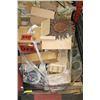 Image 1 : PALLET OF ASSORTED SHOP SUPPLIES AND HOUSEHOLD