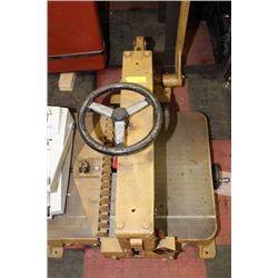 COMMERCIAL PAPER CUTTER