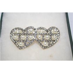 DOUBLE HEART PEARL HAIR CLIP