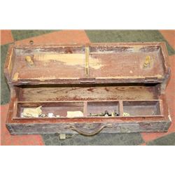 ANTIQUE TOOLBOX