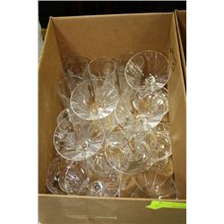 ESTATE BOX OF CRYSTAL GLASSES
