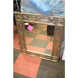 SHOWHOME FLORAL ETCHED MIRROR