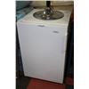 Image 1 : Danby 4.7 Cu. Ft. Upright White Freezer