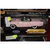 Image 1 : DIE CAST 1955 FORD THUNDERBIRD SCALE 1:18
