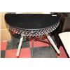 Image 1 : SHOWHOME HALF MOON TABLE