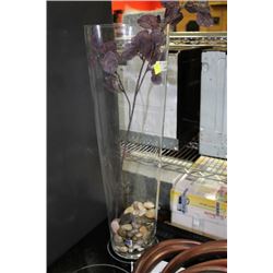 SHOWHOME GLASS VASE WITH ARTIFICIAL ROCKS AND
