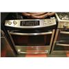 Image 1 : 30" SLIDE-IN CLEAN DESIGN ELECTRIC RANGE