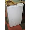 Image 1 : WHITE GE BAR FRIDGE