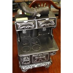 VINTAGE CERAMIC STOVE ORNAMENT