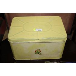 VINTAGE METAL STORAGE BOX