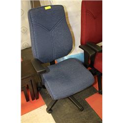 NEW OFFICE CHAIR ON CHOICE: BLUE