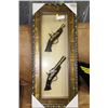 Image 1 : SHADOW BOX W/ 2 PISTOL'S