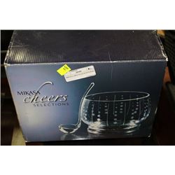 MIKASA LARGE GLASS PUNCH BOWL