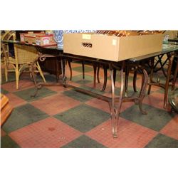 METAL AND GLASS SHOWHOME TABLE