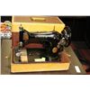 Image 1 : ESTATE SINGER SEWING MACHINE
