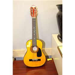 PLAY AND LEARN KIDS CLASSICAL GUITAR