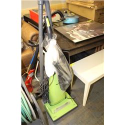 PANASONIC UPRIGHT VACUUM