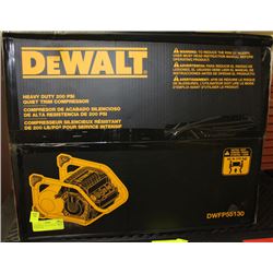 NEW 200 PSI 2.5GAL DEWALT AIR COMPRESSOR