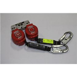 DUAL 6" RETRACTABLE LANYARD