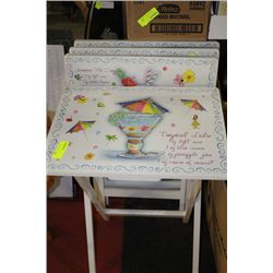 SET OF 4 NEW TV TRAYS