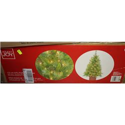 NEW 4 FT CHRISTMAS TREE