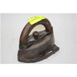 SAD IRON WITH HANDLE & HOLDER