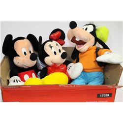 DISNEY COLLECTIBLE PLUSH DOLLS